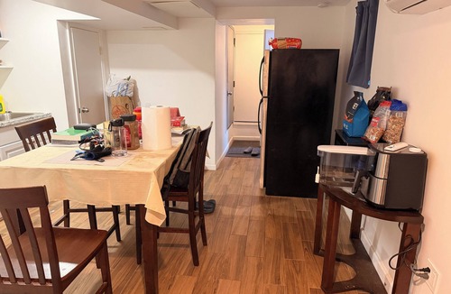 Morris Park Apartment | Cozy 1-bedroom apartment in peaceful Bronx with AC