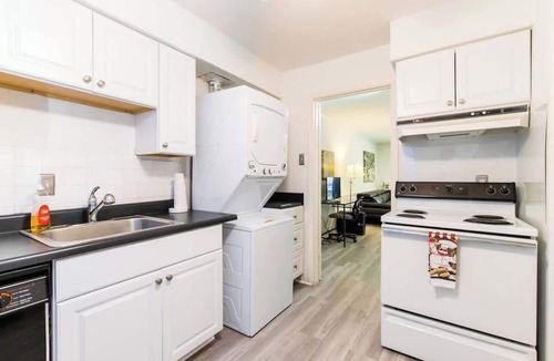 North Dallas Apartment | Cozy 1-Bedroom Apartment on Regal oaks Dr – Dallas