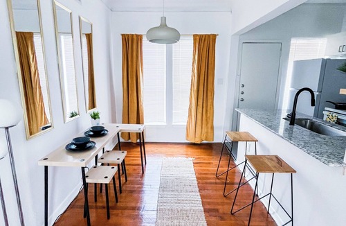 Junius Heights Apartment | Cozy 1-bedroom apartment with WiFi, AC in fantastic Dallas