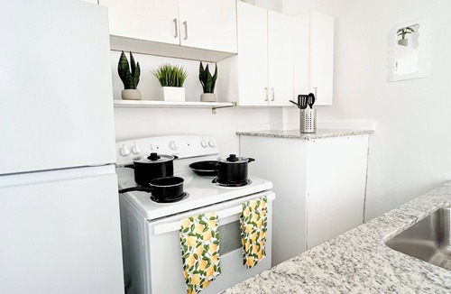 Junius Heights Apartment | Cozy 1-bedroom apartment with WiFi, AC in fantastic Dallas