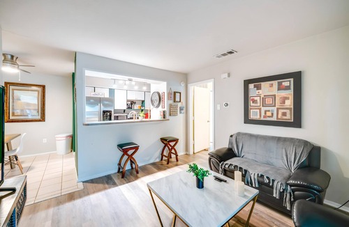 Lake Highlands Apartment | Cozy 1-bedroom apartment in charming Dallas with AC and gym access