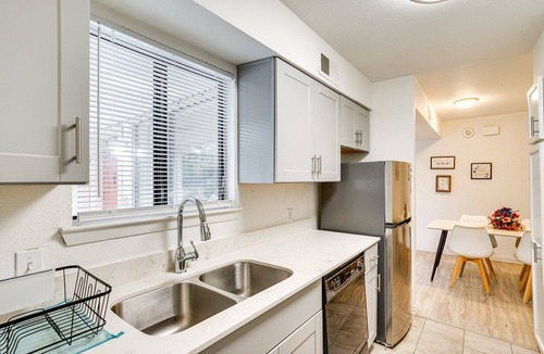 Northeast Dallas Apartment | Cozy 1-bedroom apartment in welcoming Dallas with AC
