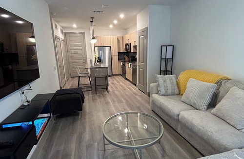 Vickery Meadow Apartment | Cozy 1 bedroom apartment with nice Gym & Pool Dallas