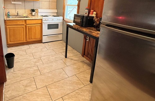 Alden Manor Apartment | Cozy 1-bedroom apartment in enjoyable Elmont with AC, WiFi