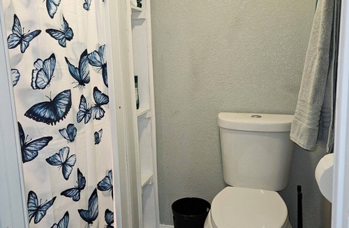 Hobbs Apartment | Cozy 1-bedroom apartment great for long term or short term visits