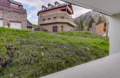 La Mongie Apartment | Cozy 1-Bedroom Apt for 5 with Balcony, Parking & Ski Access