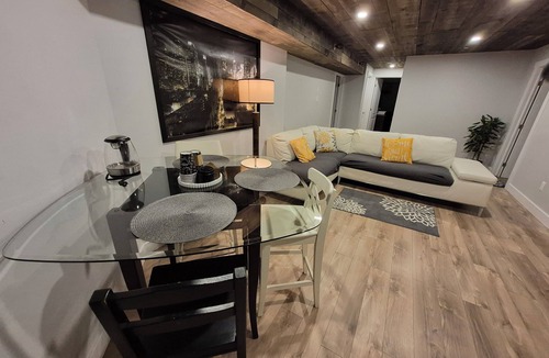 Gatineau House | Cozy 1-bedroom basement suite