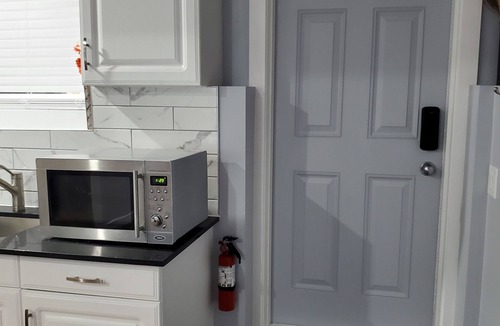 Calgary House | Cozy 1 bedroom basement suite