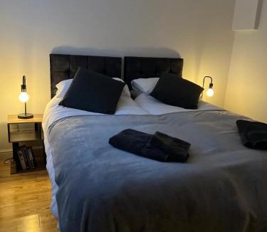 Brondesbury Apartment | Cozy 1 Bedroom Basement Flat