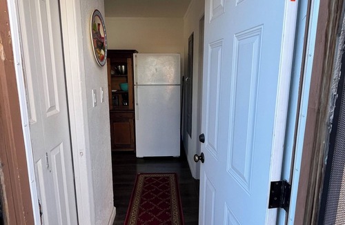 Las Cruces House | Cozy 1-bedroom bungalow in amazing Las Cruces with AC