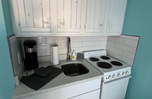 North Beach Condo | Cozy 1-bedroom condo on North Beach in awesome Corpus Christi with AC, WiFi, etc