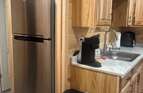 Lawrenceville Cabin | Cozy 1-bedroom cabin in charming Brushton NY