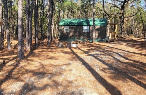 Talihina Cabin | Cozy 1-bedroom cabin in delightful Talihina with AC