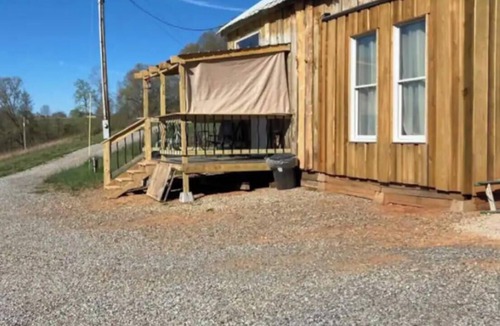 Tazewell Cabin | Cozy 1-bedroom cabin in marvelous Tazewell