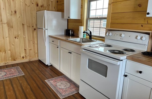 Eden Mills Cabin | Cozy 1-bedroom cabin in tranquil Eden, northern Vermont