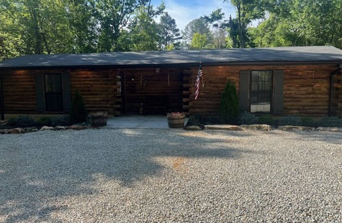 Imperial Cabin | Cozy 1-Bedroom Cabin Retreat