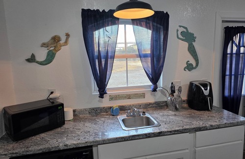 Bushyhead Cabin | Cozy 1-bedroom cabin with a beautiful marine setting!