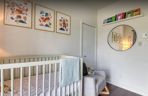 Boisbriand Apartment | Cozy 1-Bedroom Condo for Rent - Perfect VRBO Getaway! with parking!