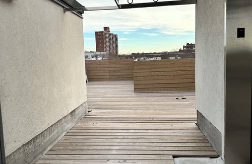 Ocean Hill Condo | Cozy 1-bedroom condo with rooftop