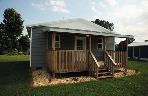 Hazel Green Cottage | Cozy 1-bedroom cottage in tranquil Hazel Green with AC