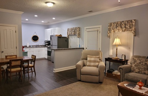 Jesup Cottage | Cozy 1-bedroom cottage in Jesup, GA, with all the amenities of home!