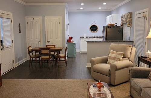 Jesup Cottage | Cozy 1-bedroom cottage in Jesup, GA, with all the amenities of home!