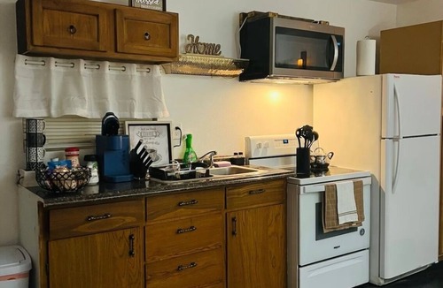 Wichita Falls House | Cozy 1-bedroom Duplex in peaceful Wichita Falls with AC
