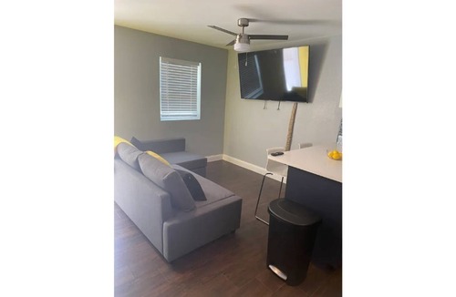 Central Arlington House | Cozy 1 Bedroom Duplex- centrally located!