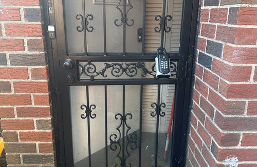 Baychester Apartment | Cozy 1 Bedroom, Ground Floor Apartment in the Northeast Bronx