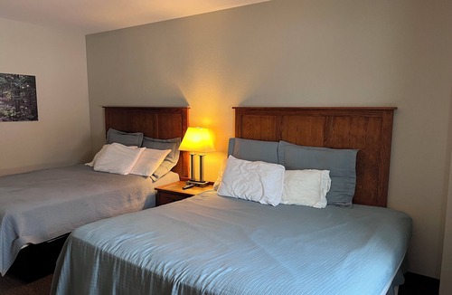 West Carthage Hotel | Cozy 1-bedroom hotel with AC in tranquil Carthage