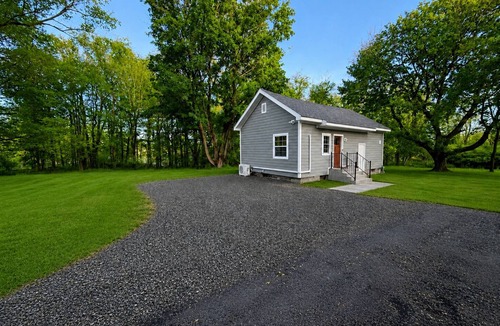 Waverly House | Cozy 1-bedroom house in peaceful Waverly