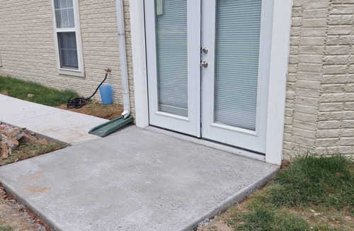 Bowie House | Cozy 1-bedroom house in wonderful Bowie with WiFi, fitness room, and close to DC