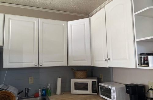 Anmoore House | Cozy 1-bedroom house in Anmoore. Perfect for short stays or extended work trips.