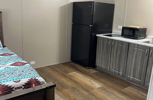 Sweeny Cabin | Cozy 1-bedroom lodge with AC in fabulous Sweeny