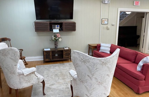 Westfield Bed & Breakfast | Cozy 1-bedroom lodging in Westfield's Historic YWCA -Queen size bed