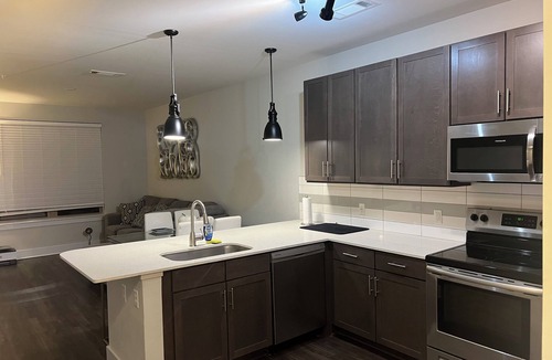 Villa Heights Condo | Cozy 1-bedroom Luxury condo in charming Charlotte