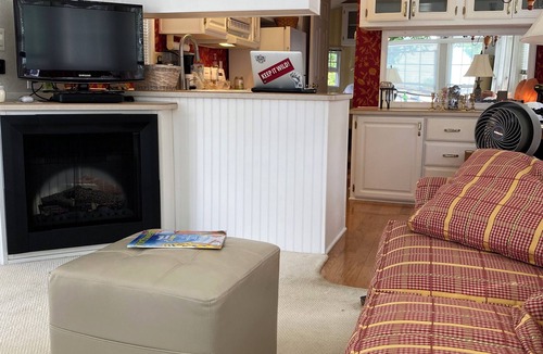 Alanson House | Cozy 1-bedroom mobile home in great community with AC, WiFi in charming Alanson