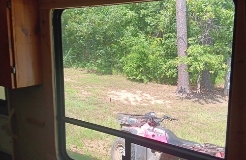 Negreet House | Cozy 1-bedroom RV near Toledo Bend, LA.