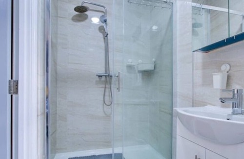 Barking Apartment | Cozy 1-Bedroom Studio Apartment