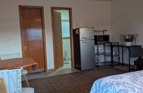 Kimball Apartment | Cozy 1-bedroom studio in delightful Kimball with AC