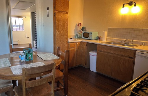 Grants Apartment | Cozy 1-bedroom studio in charming Grants perfect for your getaway