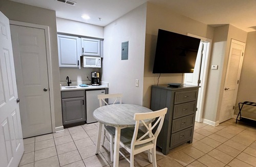 Calabash Apartment | Cozy 1-bedroom studio in Gated Golf Community within minutes of beaches