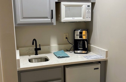 Calabash Apartment | Cozy 1-bedroom studio in Gated Golf Community within minutes of beaches