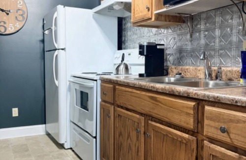 Henderson Apartment | Cozy 1-bedroom studio with private outdoor area in downtown Henderson