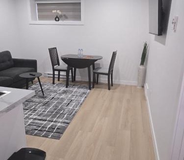 Winnipeg Apartment | Cozy 1-Bedroom Suite Winnipeg