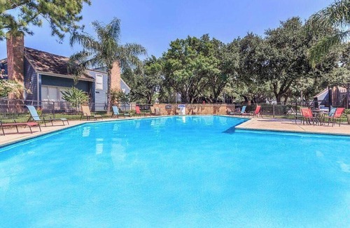 Houston House | Cozy 1-bedroom townhome in lovely Houston close to amenities and freeway access!
