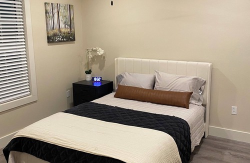 Greenville Apartment | Cozy 1-bedroom with AC and WiFi in charming Greenville