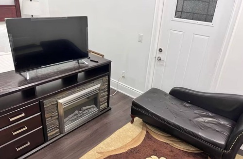 Mount Pleasant Apartment | Cozy 1-bedroom with WiFi and AC in charming private location