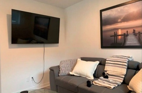 Longueuil Apartment | Cozy 1 BR Apt perfect for couple