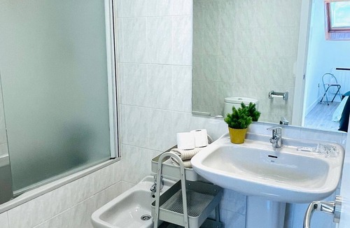 Jaca Apartment | Cozy 1-BR Apt with Pool, Near Downtown, Parking Included, Sleeps 4